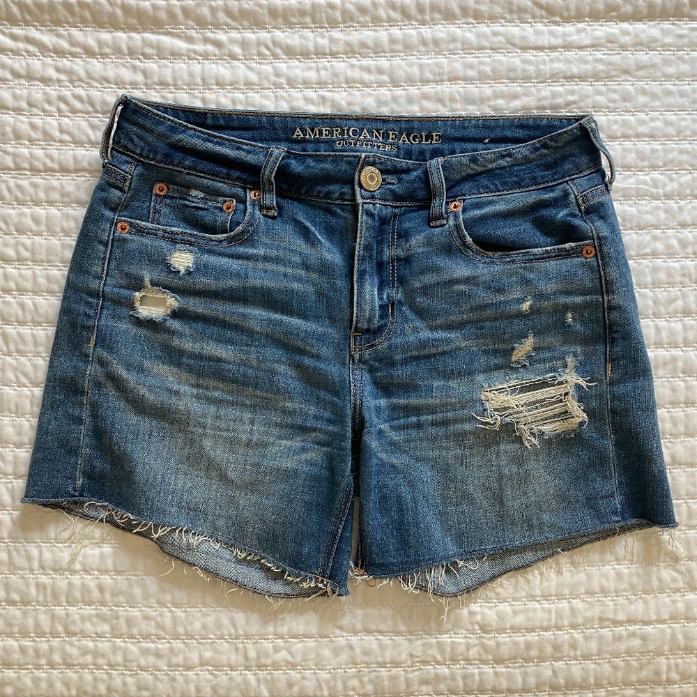 American Eagle Tomgirl Midi Short Size 4
